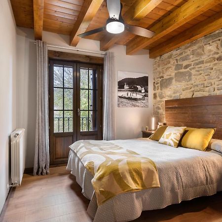 Casa Otal Apartment Jaca Ngoại thất bức ảnh