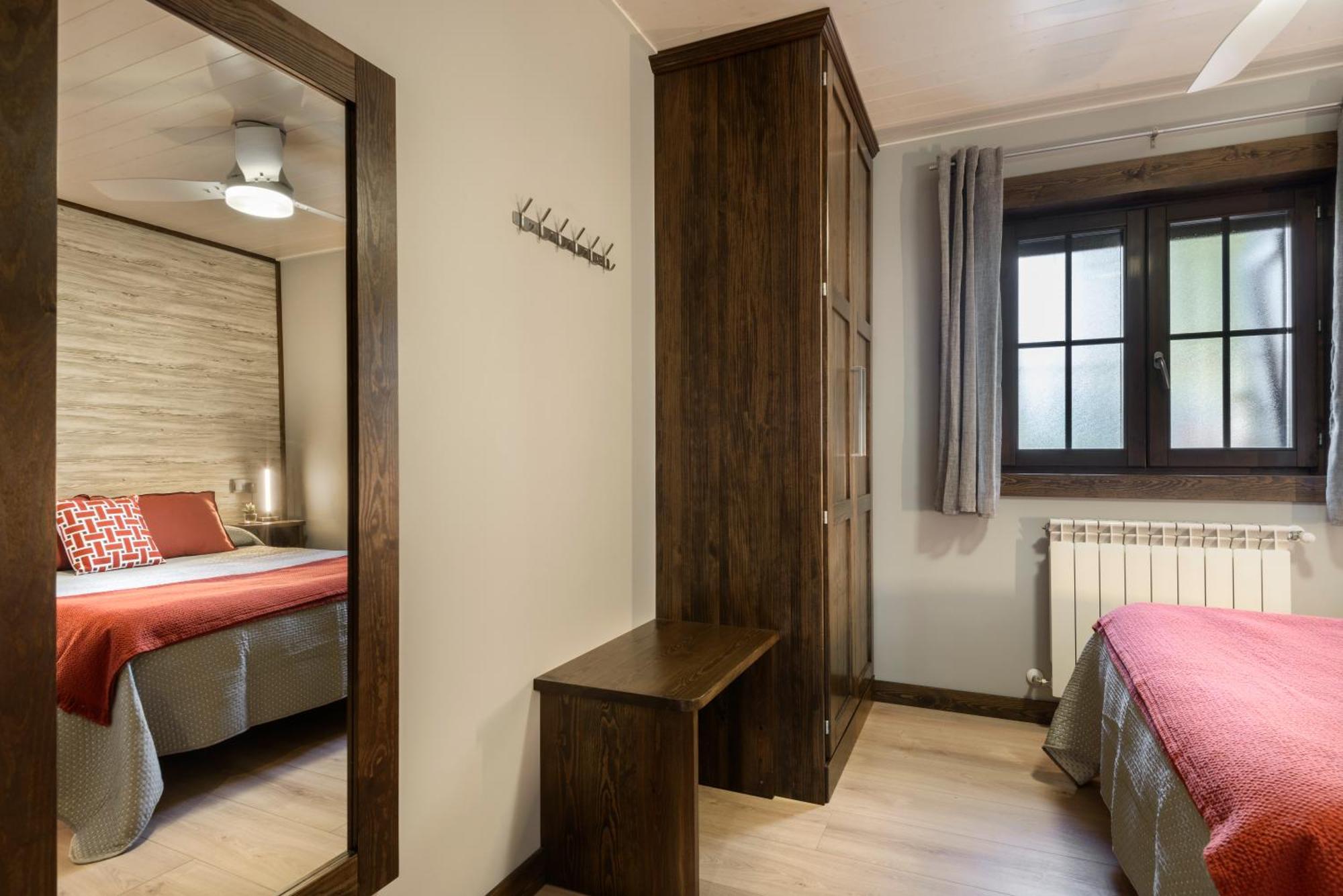 Casa Otal Apartment Jaca Ngoại thất bức ảnh